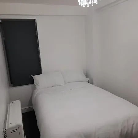 Zest Apartment Two Manchester Room photo